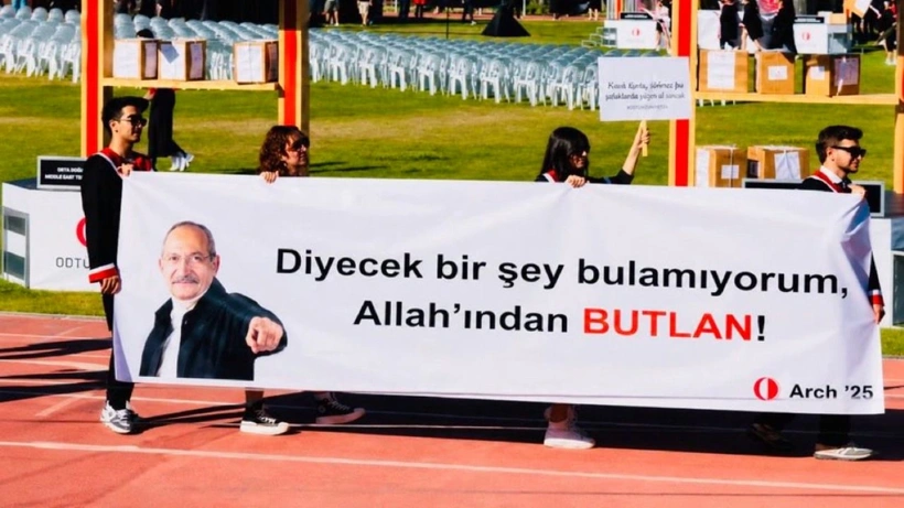 ODTÜ Mezuniyetinde Bu Yıl Pankartlarda Kılıçdaroğlu Vardı